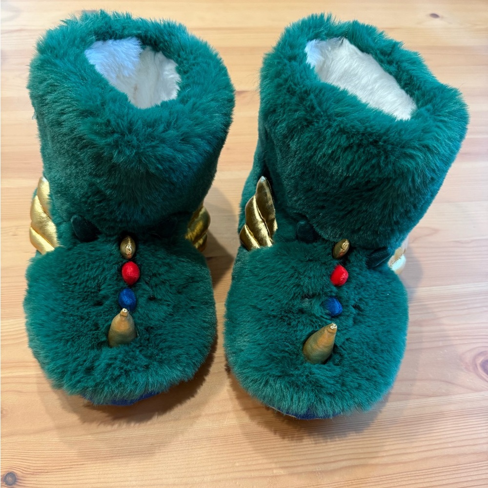 Mini Boden green dragon Fuzzy Slippers